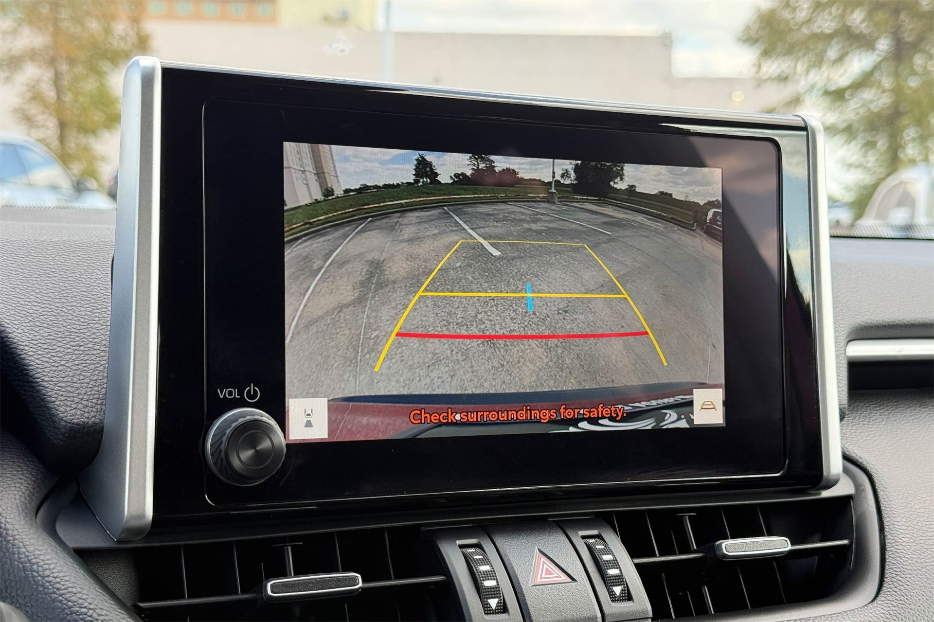 Used 2025 Toyota RAV4 XLE Premium image 27