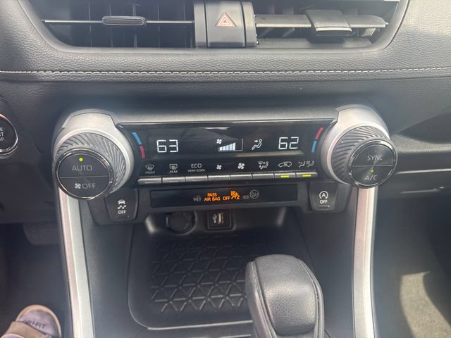 Used 2024 Toyota RAV4 XLE FWD image 17
