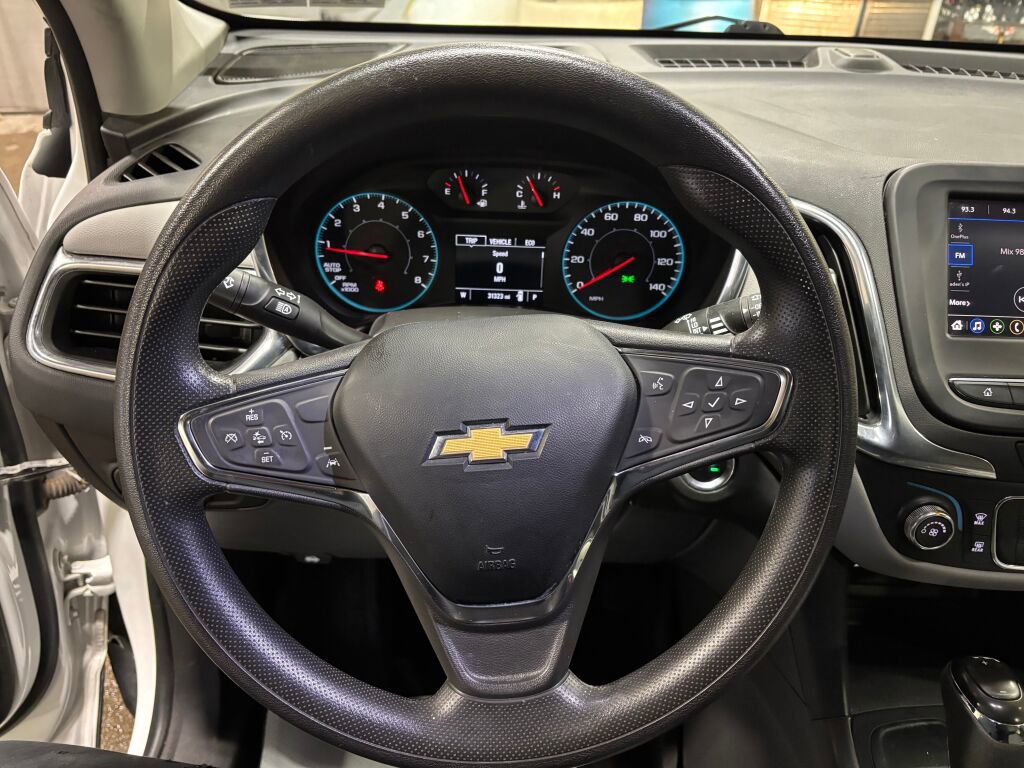 Used 2021 Chevrolet Equinox LS w/ LS Convenience Package image 8