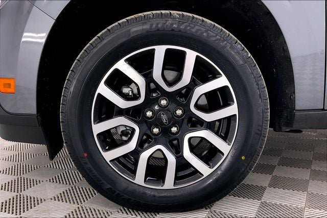 Used 2022 Ford Maverick Lariat w/ Lariat Luxury Package image 10