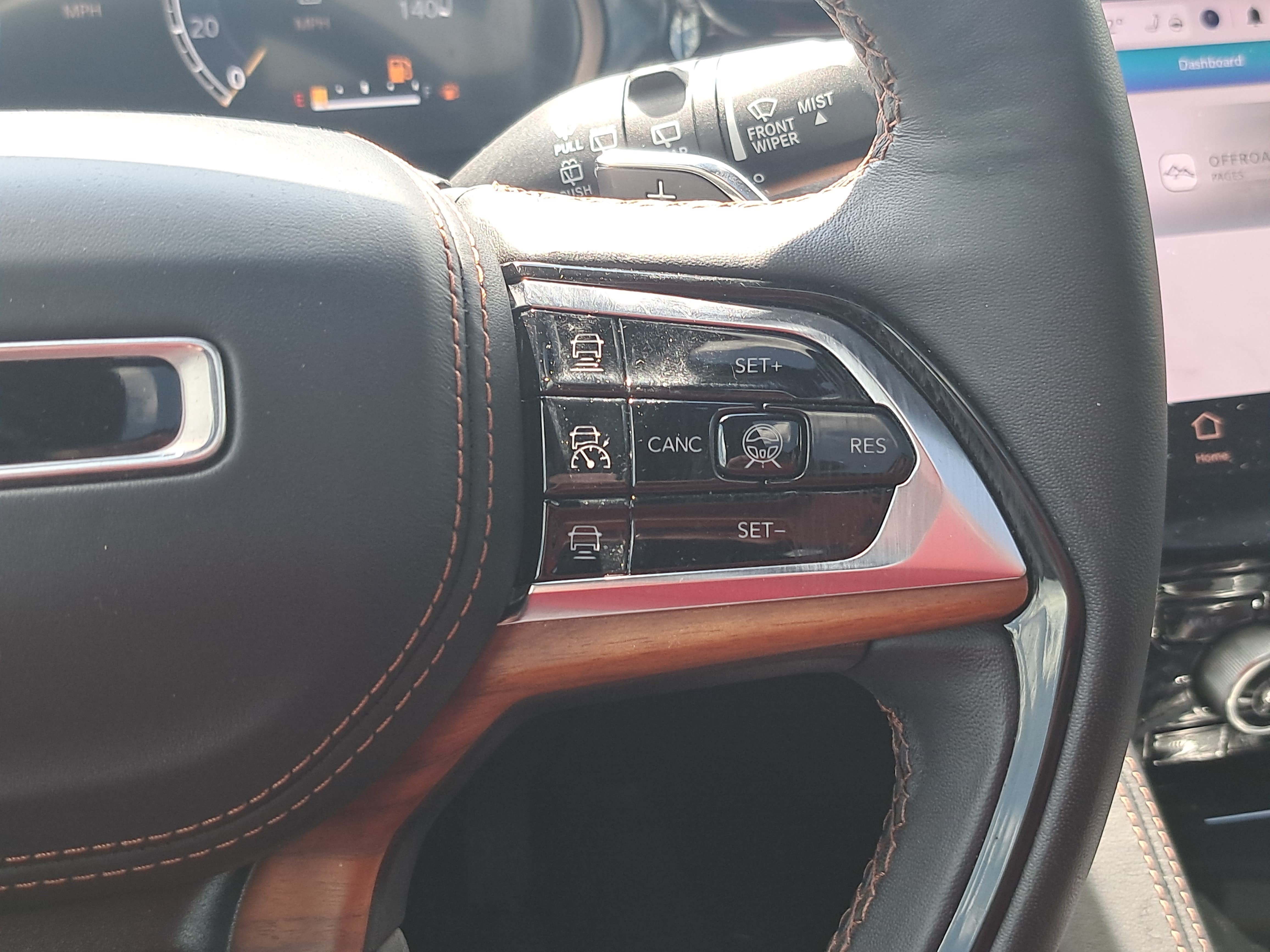 Used 2024 Jeep Grand Cherokee L Summit AWD/4WD image 20