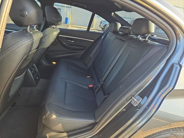Used 2017 BMW 330i Sedan RWD image 17