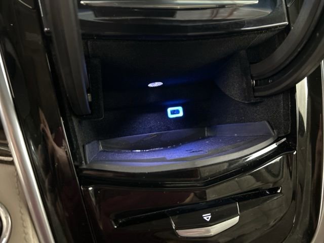 Used 2020 Cadillac Escalade Premium Luxury image 20