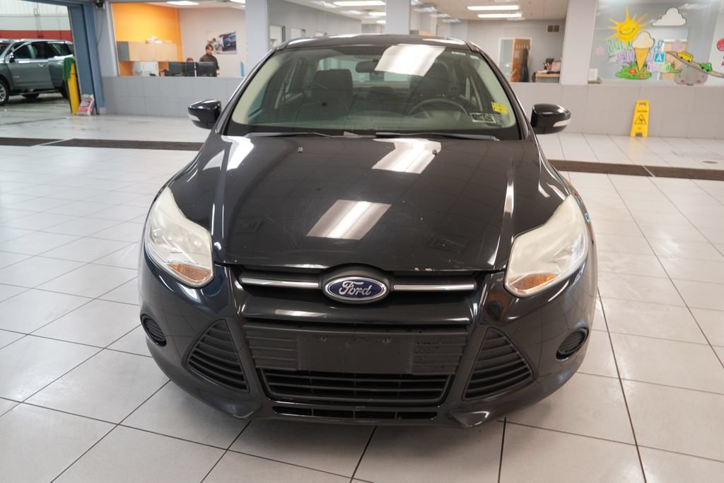 Used 2014 Ford Focus SE w/ SE Winter Package FWD image 15
