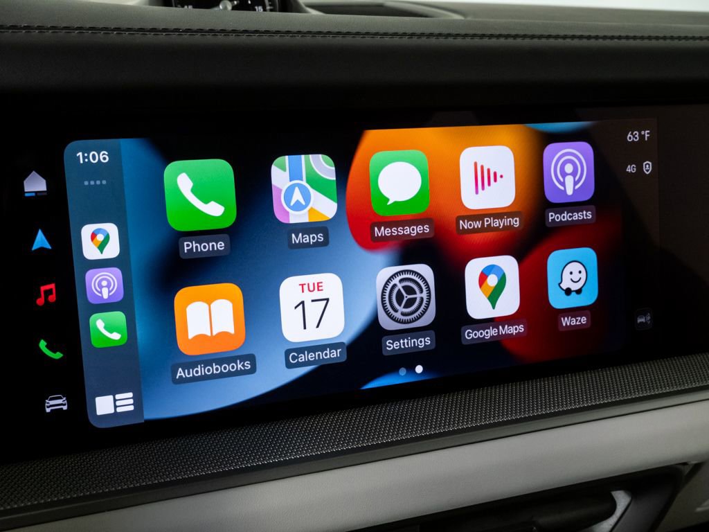 New 2026 Porsche Cayenne Base image 16