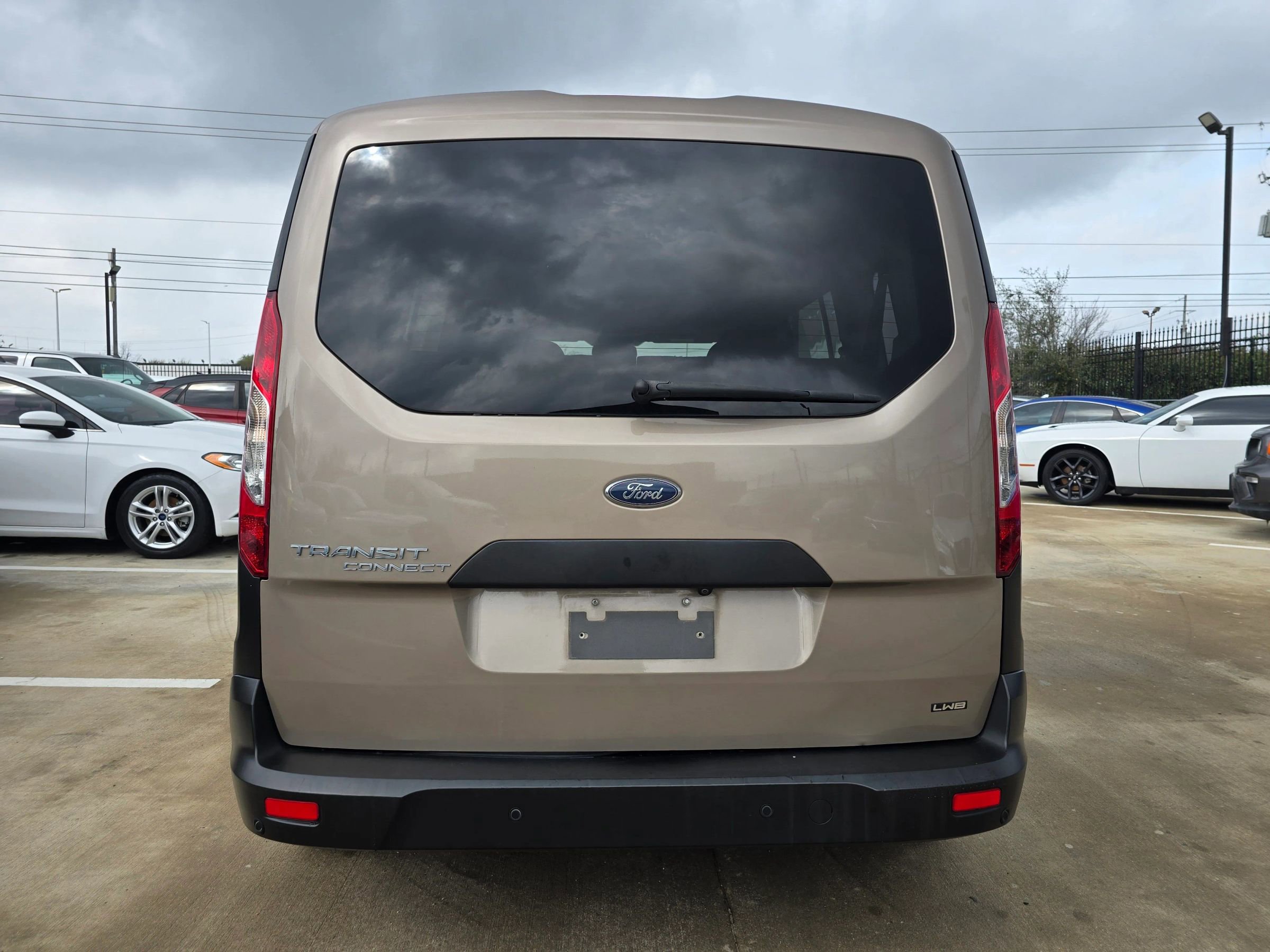 Used 2021 Ford Transit Connect XL image 7