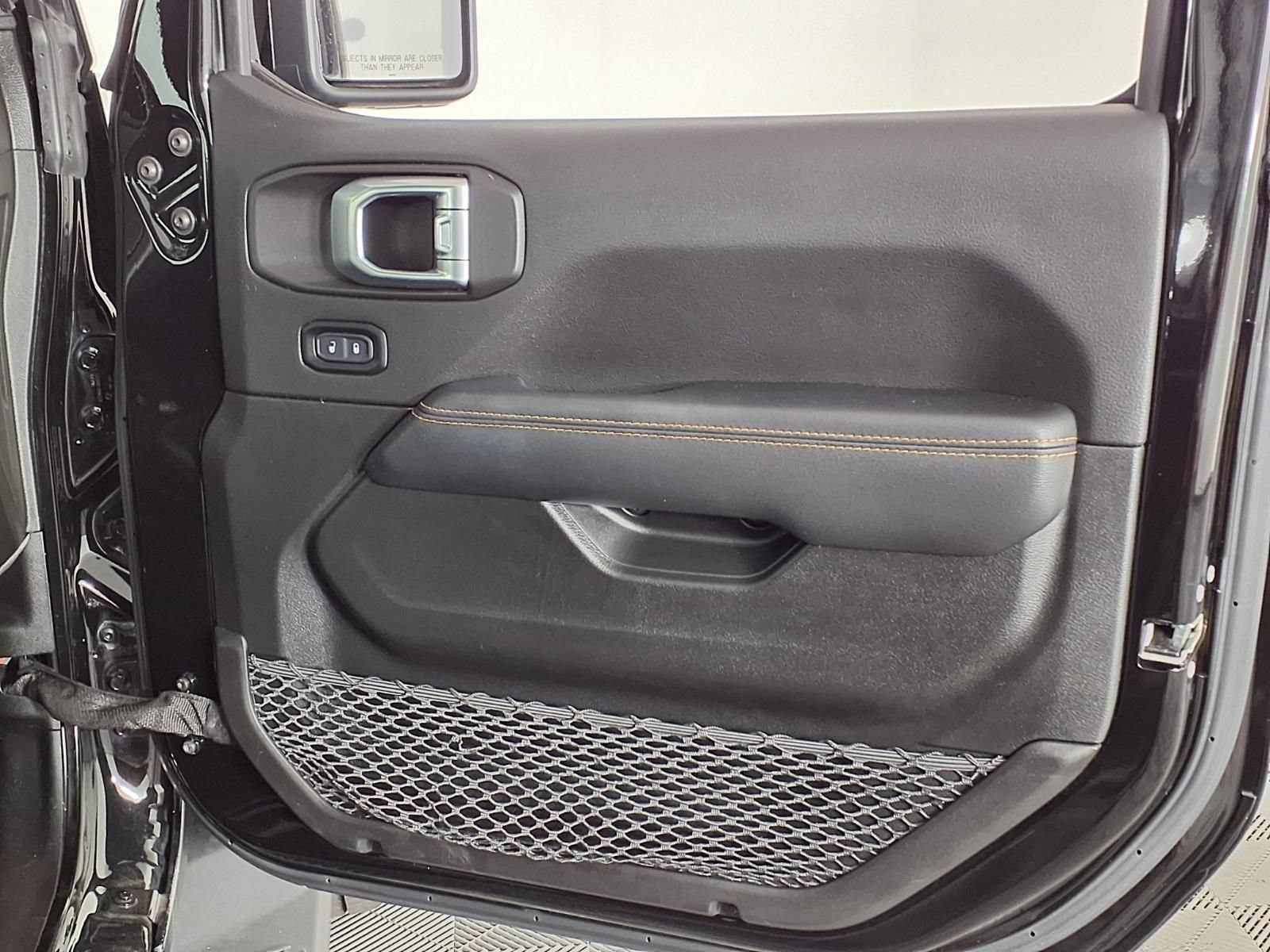 Used 2022 Jeep Gladiator Overland AWD/4WD image 8