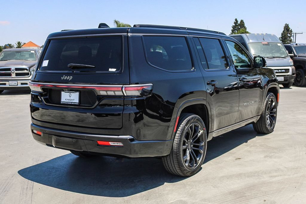 New 2026 Jeep Grand Wagoneer Summit w/ HD Trailer Tow Package AWD/4WD image 9