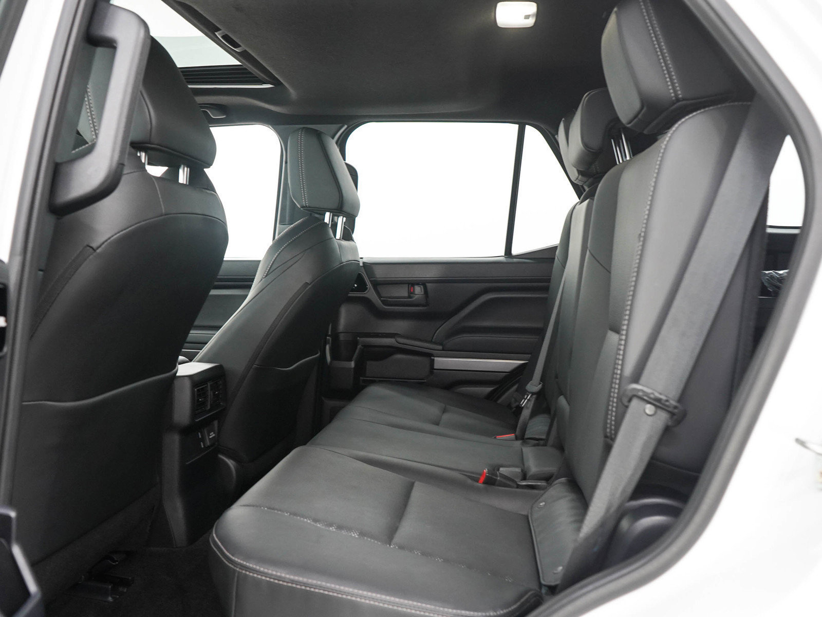 Used 2025 Toyota 4Runner TRD Off-Road Premium w/ Tow Technology Package AWD/4WD image 15