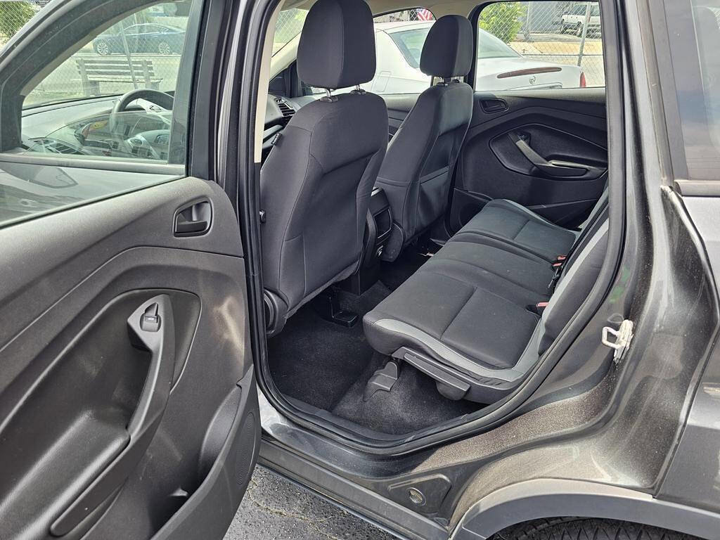 Used 2016 Ford Escape S image 6