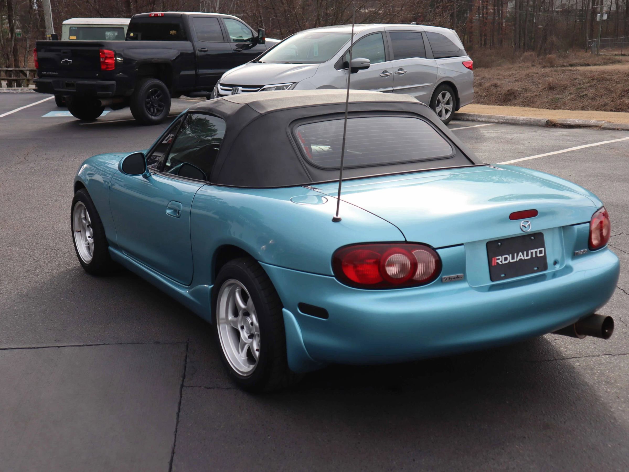 Used 2002 MAZDA MX-5 Miata image 13