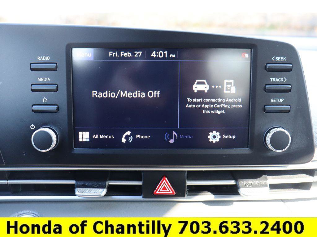 Used 2021 Hyundai Elantra SEL image 15