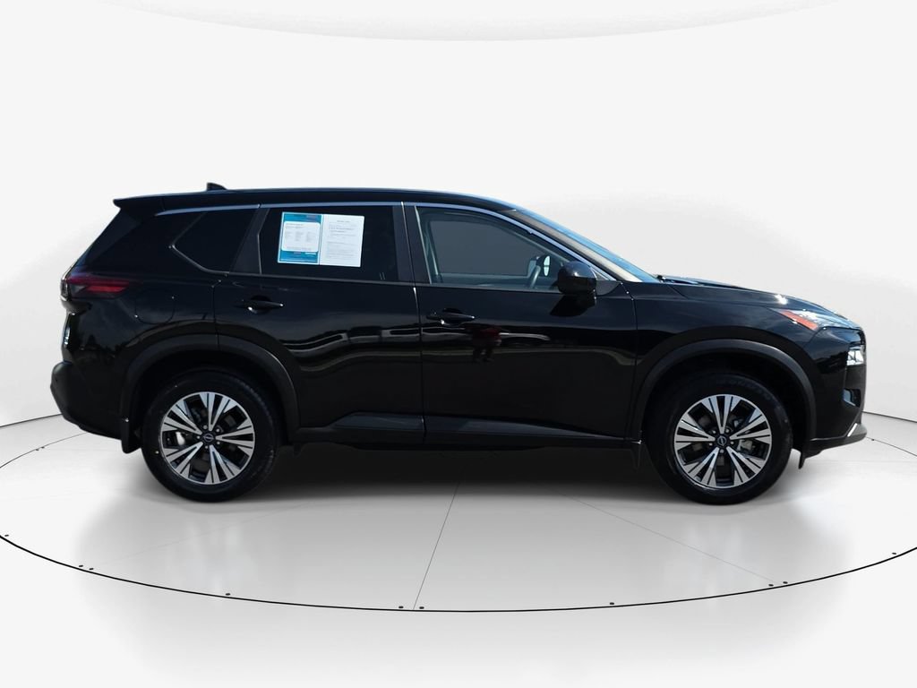 Used 2023 Nissan Rogue SV FWD image 5