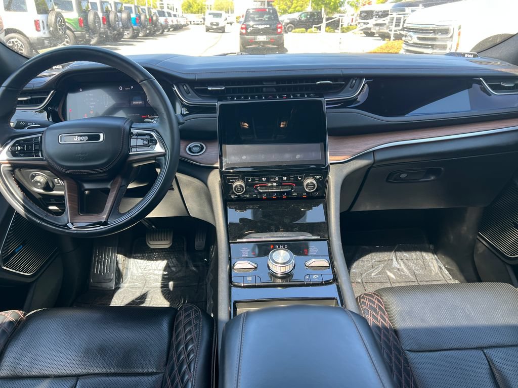Used 2022 Jeep Grand Cherokee Summit w/ Adv Protech Group IV AWD/4WD image 22