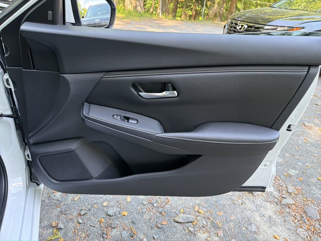 Used 2023 Nissan Sentra SV w/ All-Weather Package FWD image 10