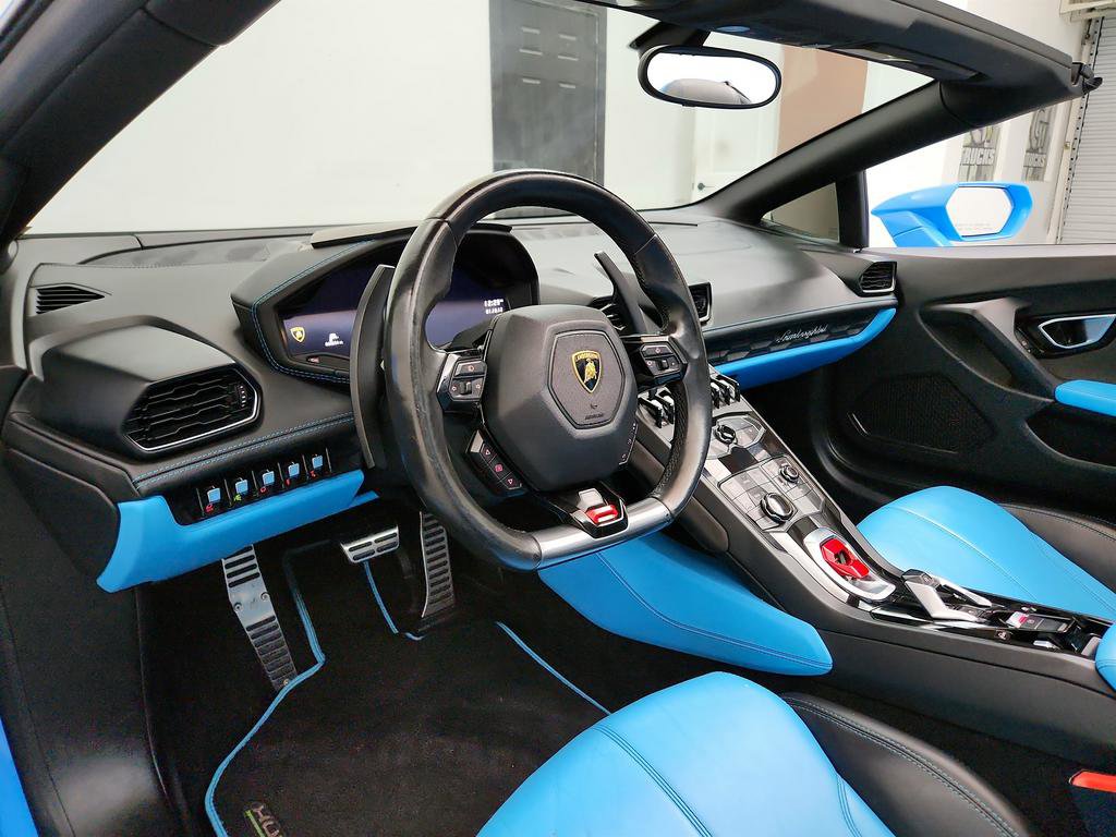 Used 2017 Lamborghini Huracan LP 610-4 image 13