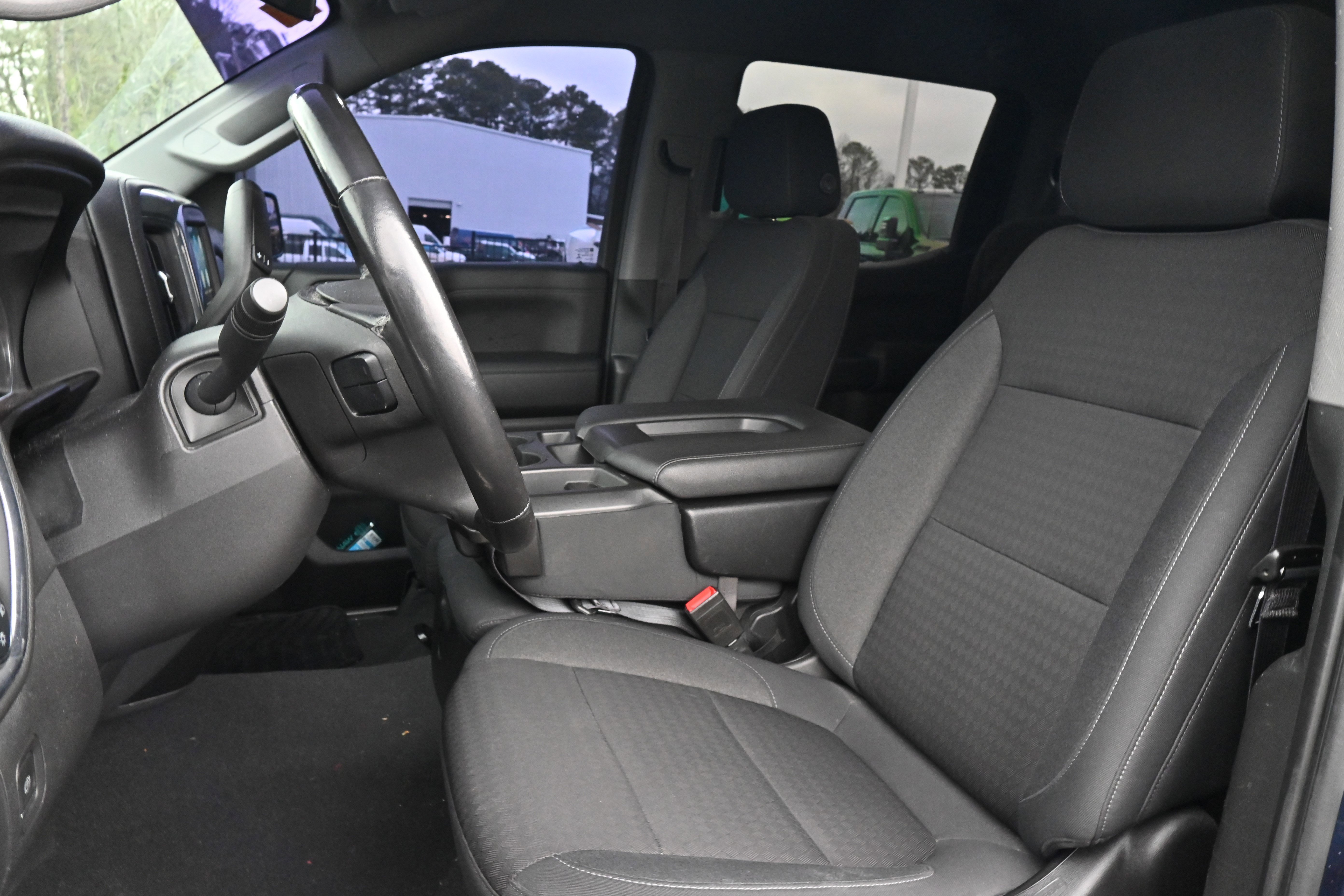 Used 2021 Chevrolet Silverado 1500 LT image 6