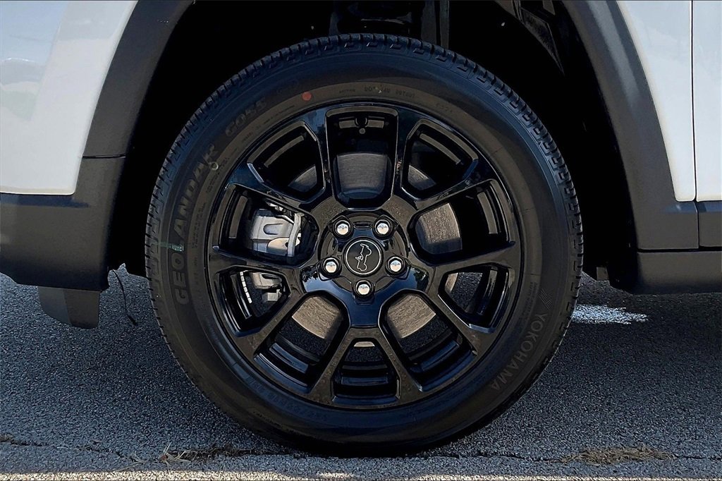 New 2025 Jeep Compass Latitude w/ Convenience Group image 11