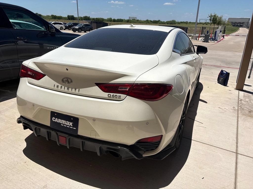 Used 2017 INFINITI Q60 3.0t Sport RWD image 5