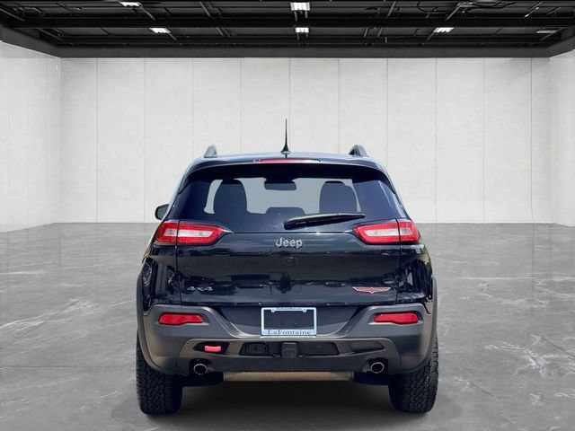Used 2015 Jeep Cherokee Trailhawk w/ Cold Weather Group AWD/4WD image 6