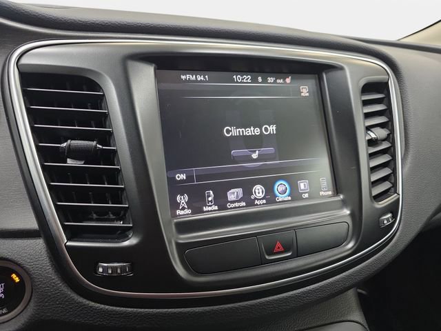 Used 2016 Chrysler 200 Limited w/ Convenience Group image 19