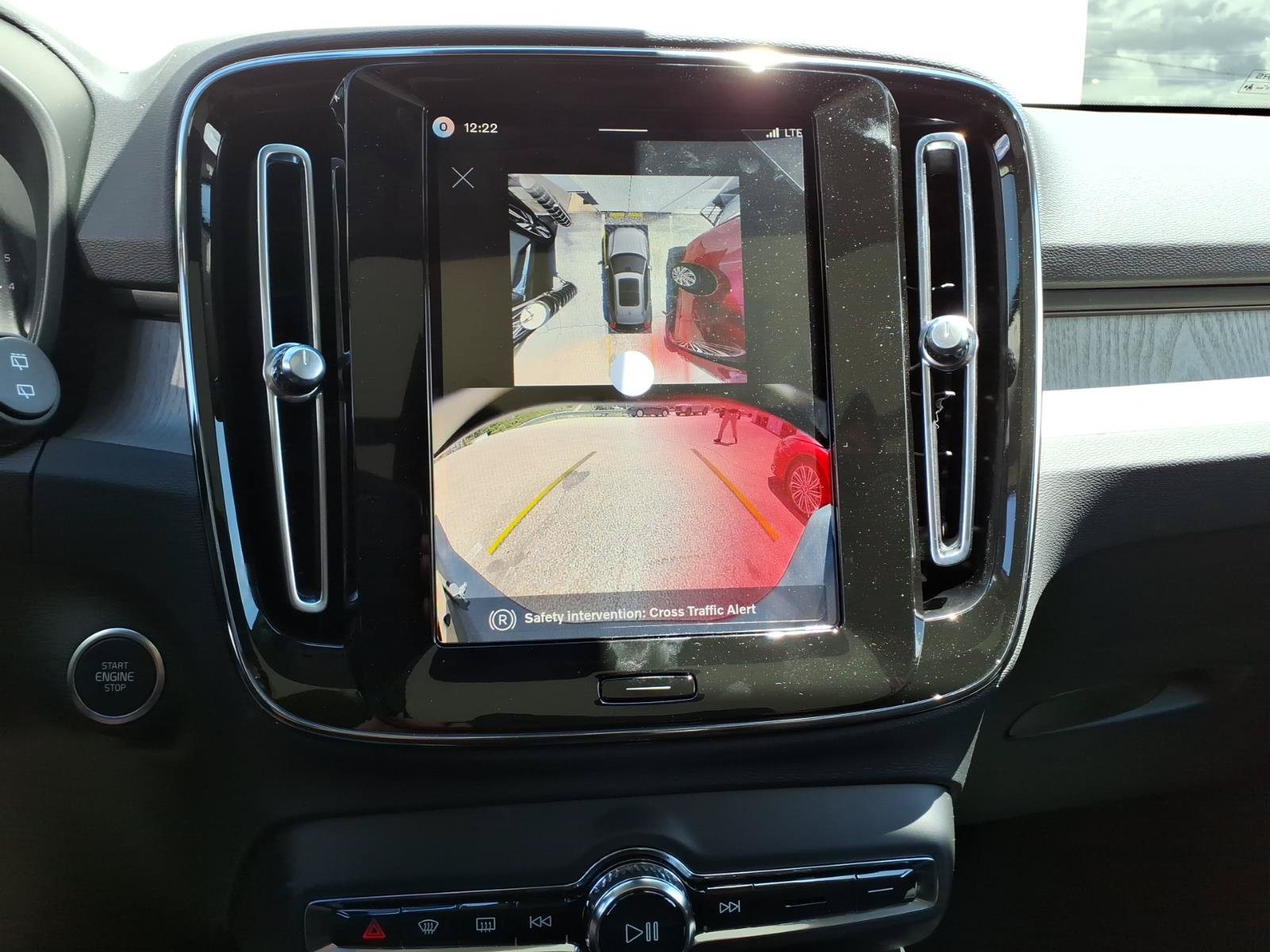 New 2026 Volvo XC40 B5 Plus w/ Protection Package Premier AWD/4WD image 8