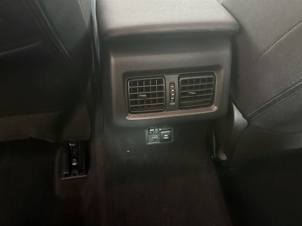 Used 2025 Toyota Camry LE w/ Convenience Package FWD image 28