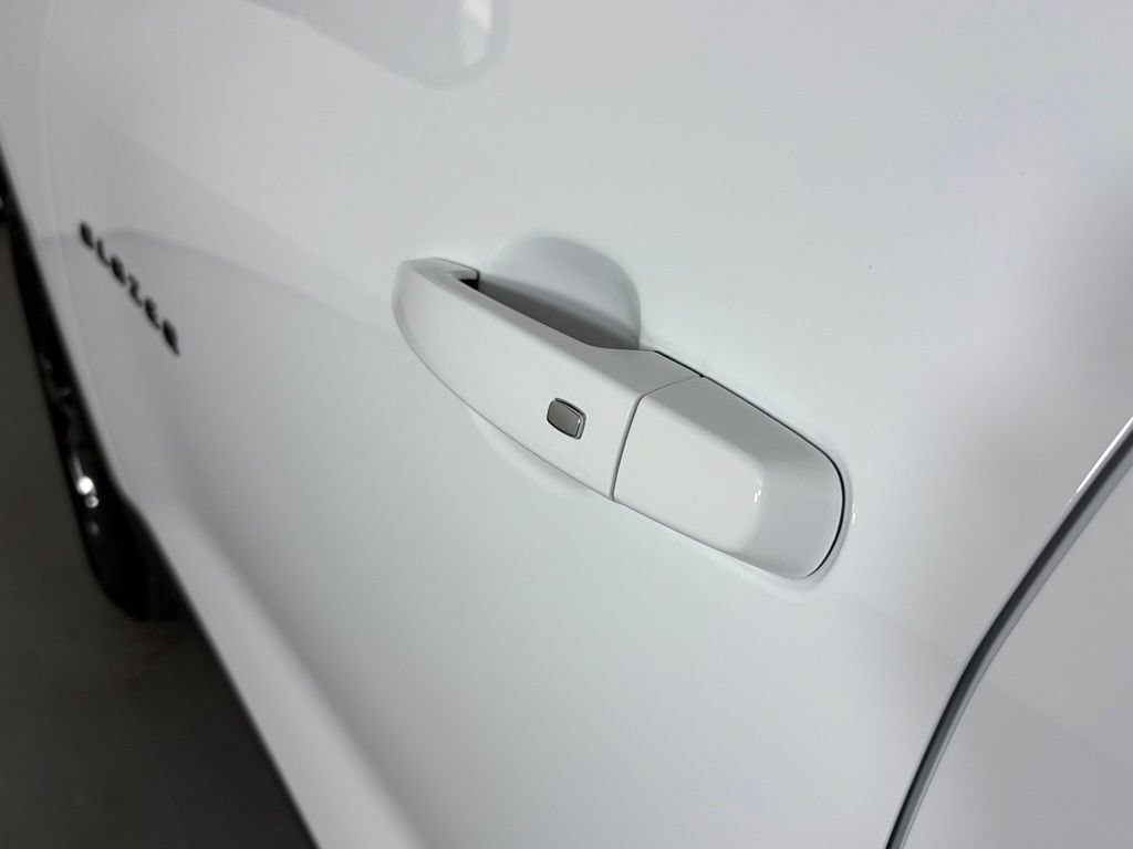 New 2026 Chevrolet Blazer LT w/ Midnight/Sport Edition FWD image 14