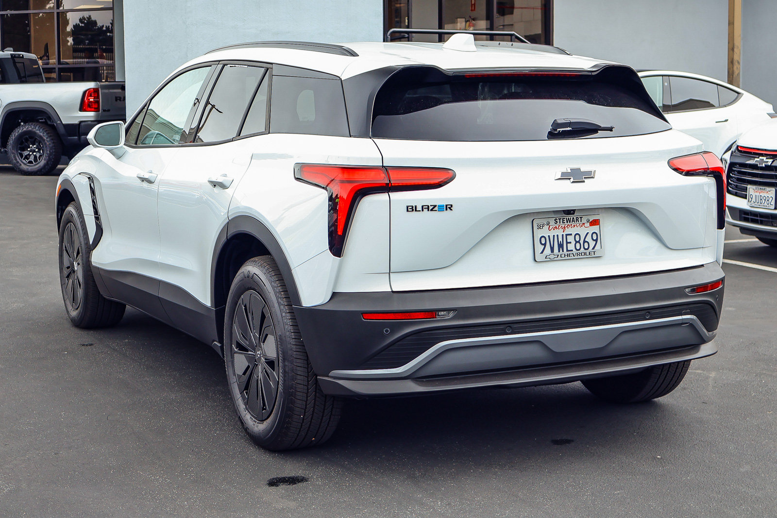 Used 2025 Chevrolet Blazer EV LT w/ Midnight/Sport Edition FWD image 21