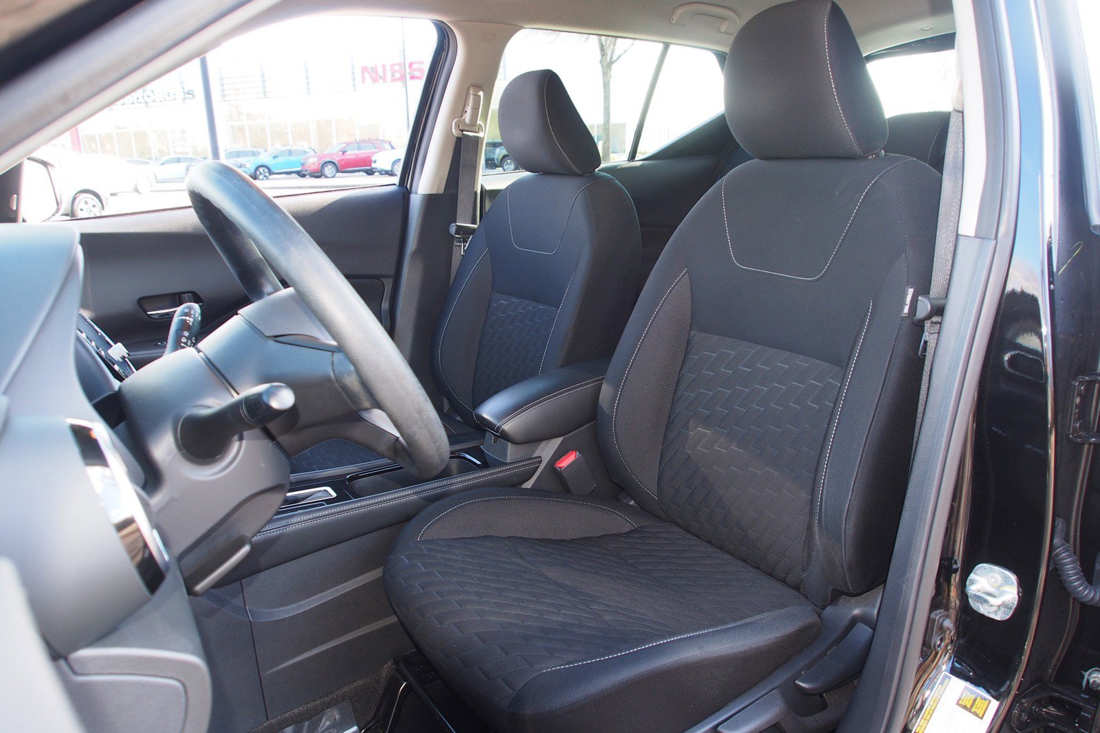 Used 2023 Nissan Kicks SV image 16