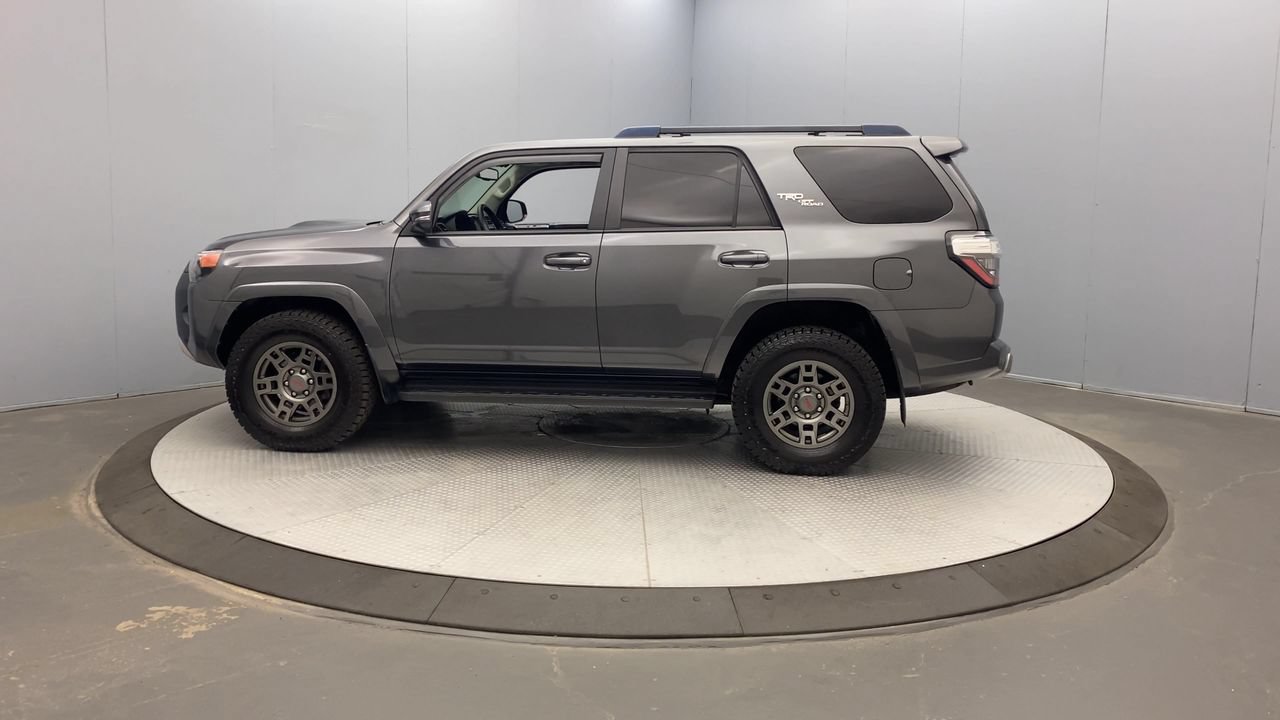 Used 2020 Toyota 4Runner TRD Off-Road Premium w/ Moonroof Package AWD/4WD image 2