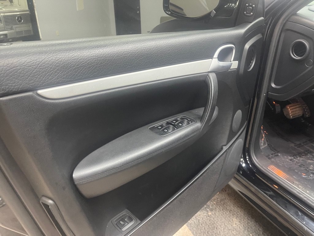 Used 2010 Porsche Cayenne GTS AWD/4WD image 28