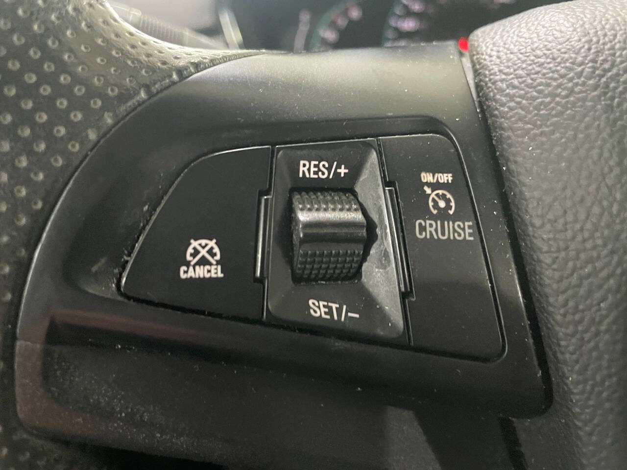 Used 2019 Chevrolet Trax LS w/ Tint and Cruise Package image 40