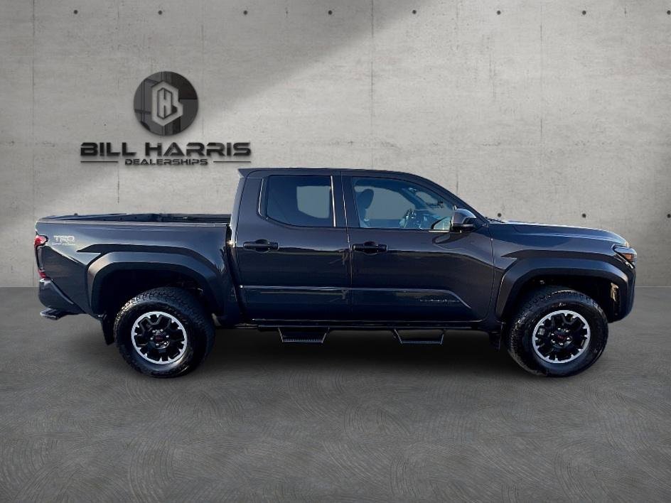 Used 2024 Toyota Tacoma TRD Off-Road image 5