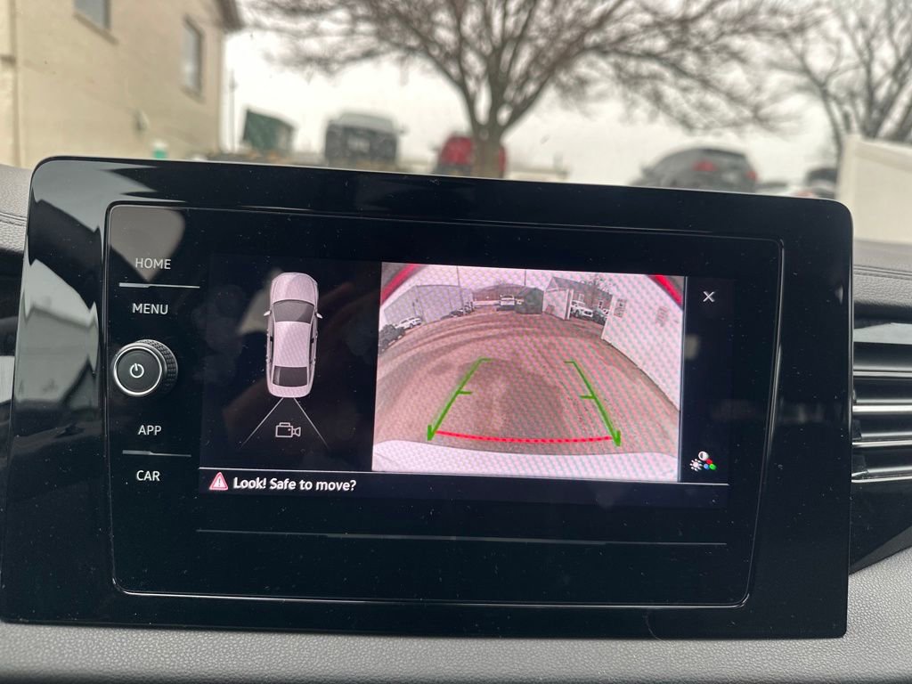 Used 2025 Volkswagen Jetta S image 17