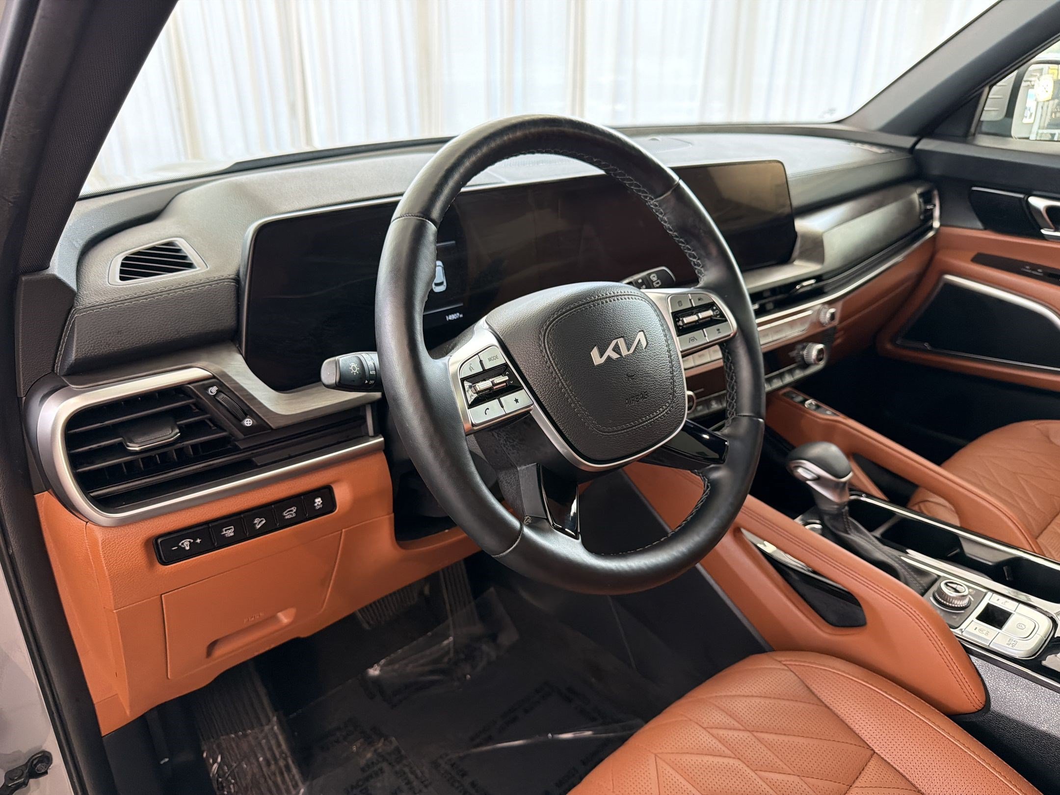 Used 2025 Kia Telluride EX X-Line AWD/4WD image 4