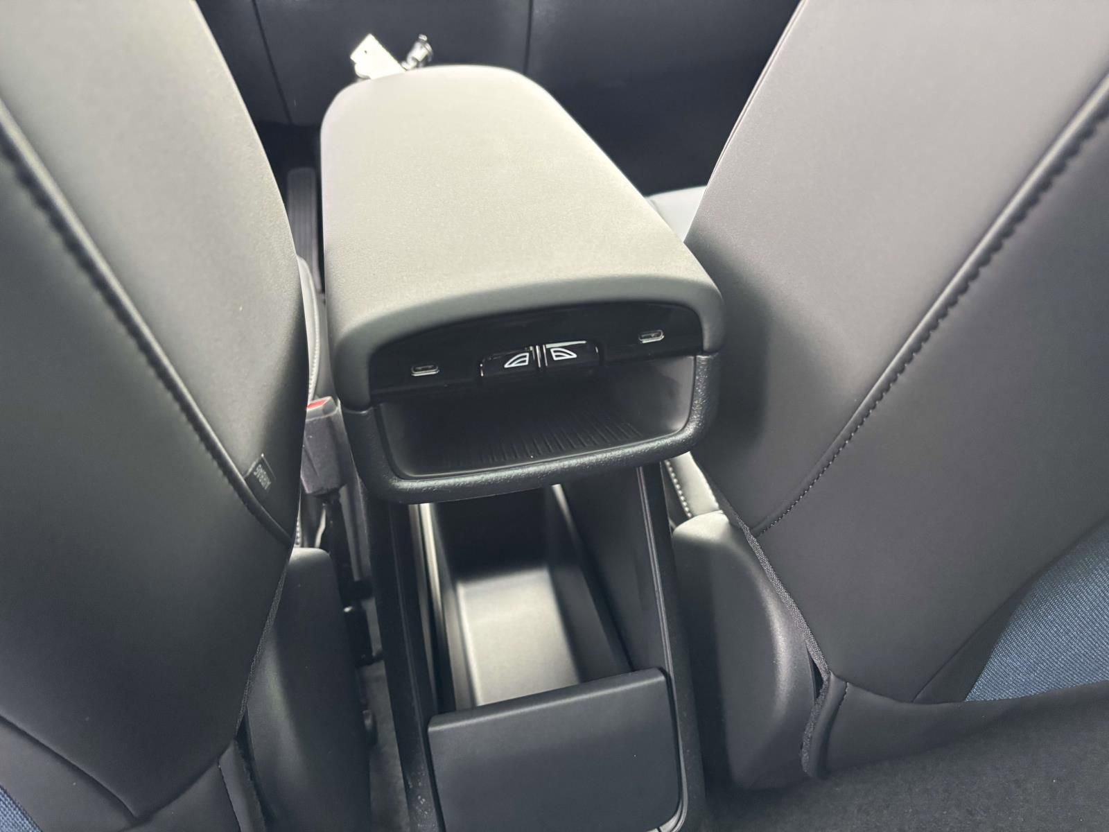 New 2026 Volvo EX30 Cross Country Ultra w/ Protection Package Premier image 30