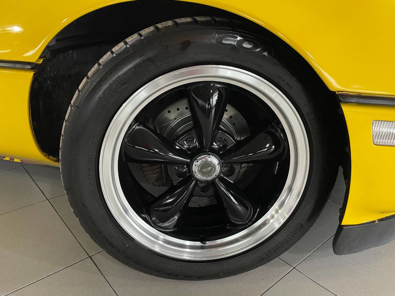 Used 1986 Chevrolet Corvette Coupe image 9