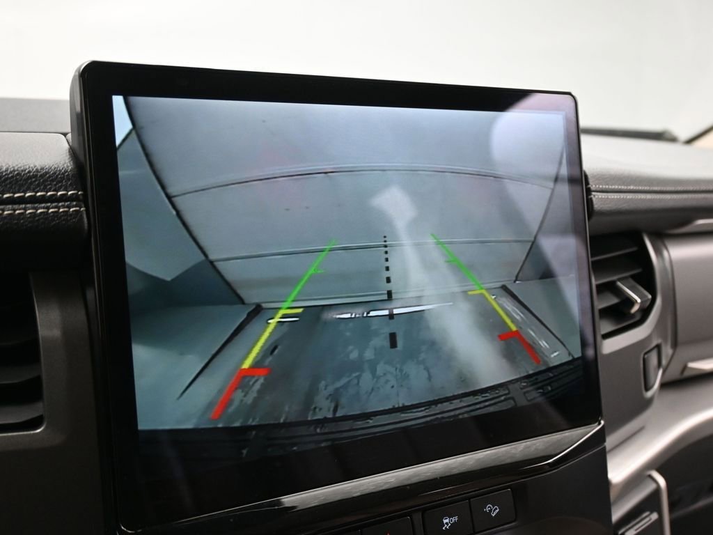 Certified 2024 Ford Expedition Max XLT image 17