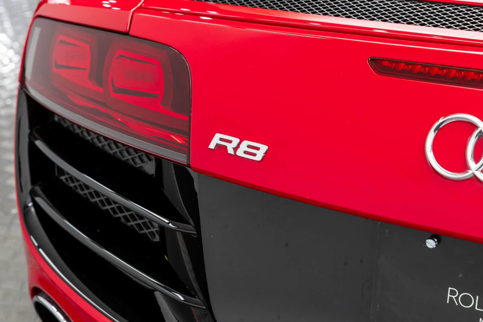 Used 2011 Audi R8 V10 AWD/4WD image 7