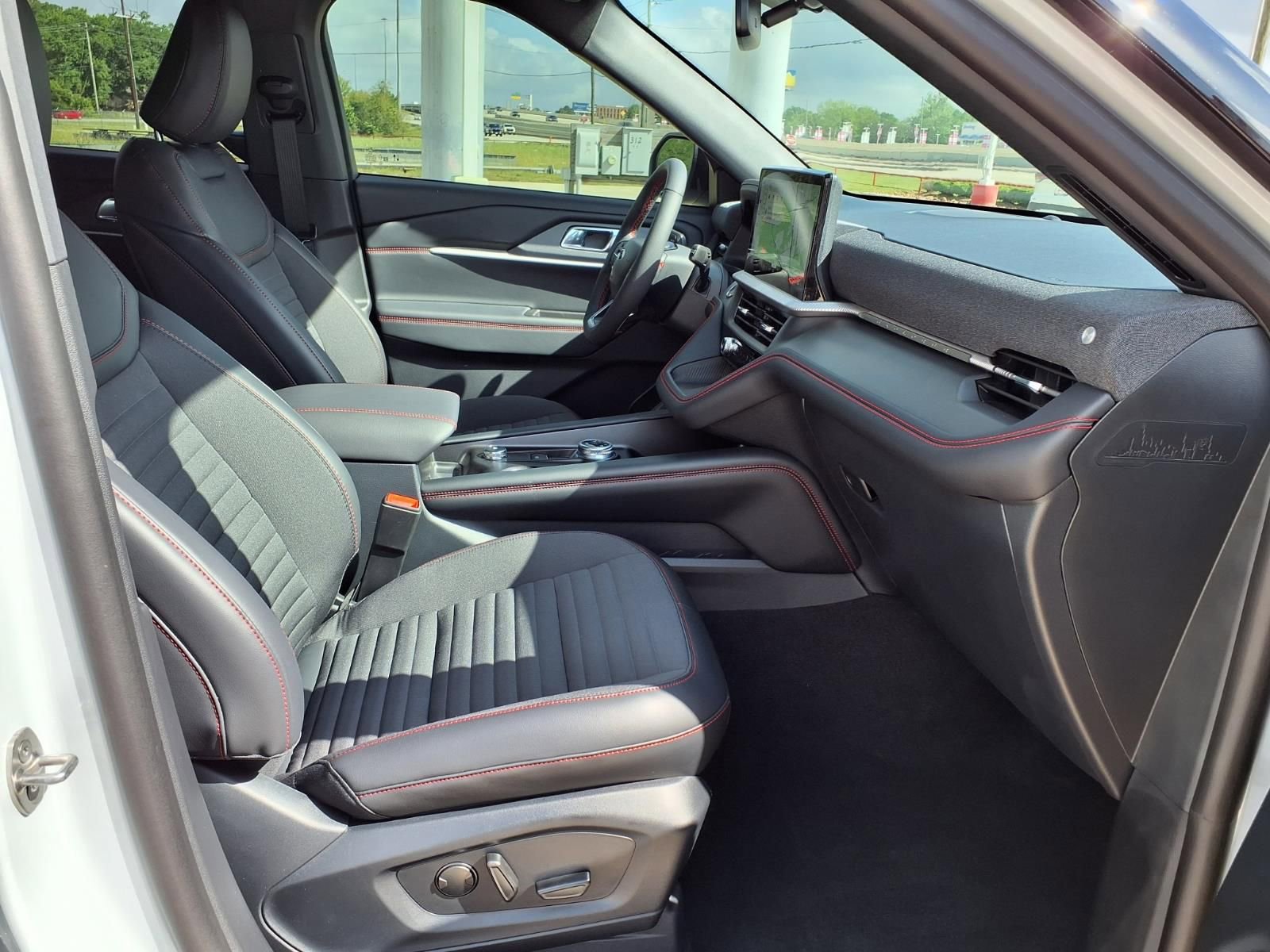 Used 2026 Ford Explorer ST-Line w/ ST-Line Street Pack RWD image 20