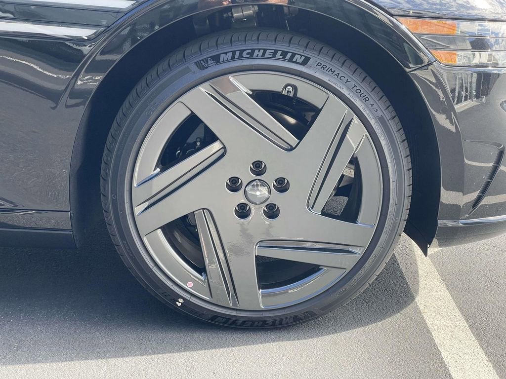 New 2026 Genesis G90 3.5T Prestige image 32