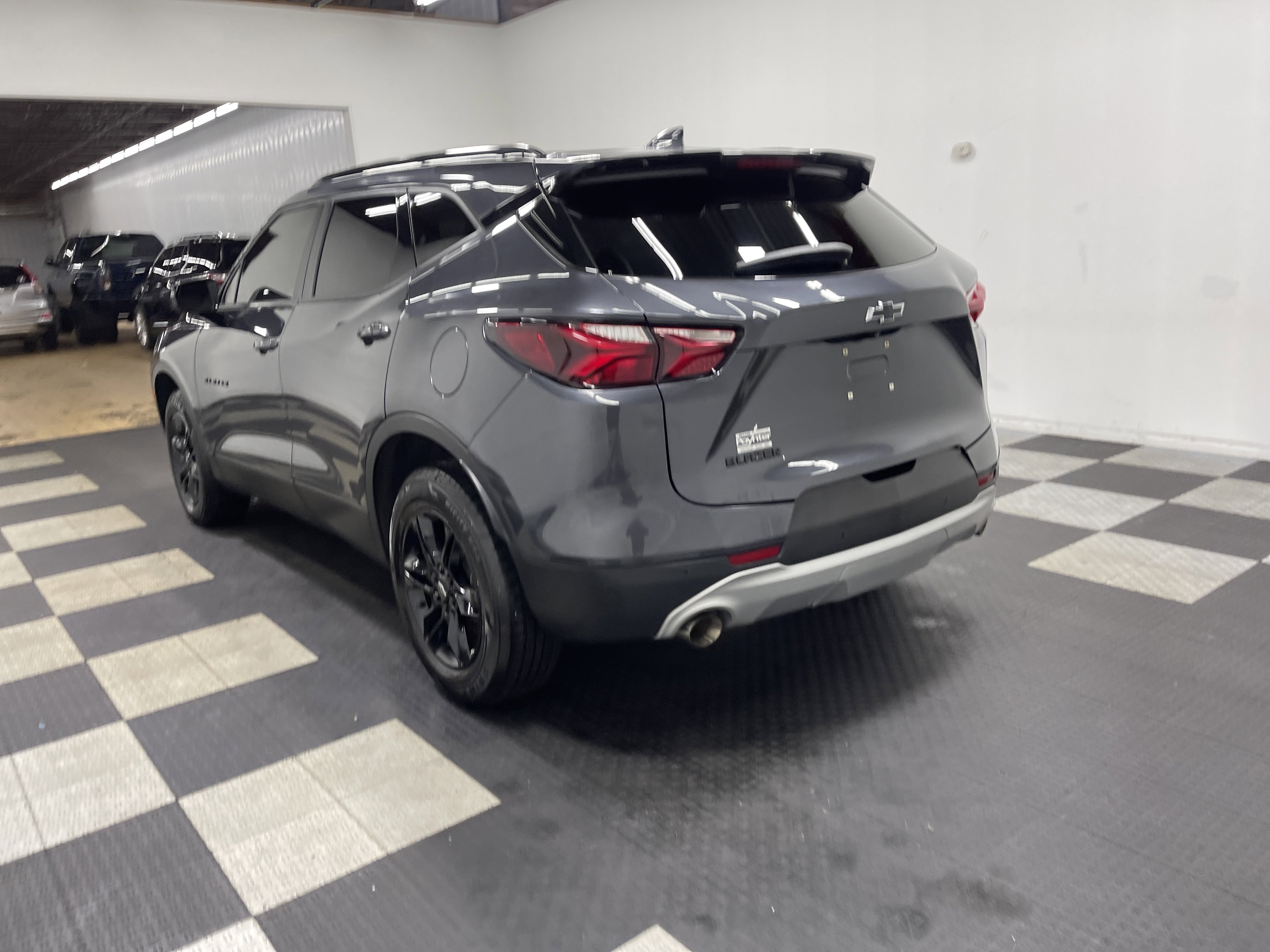 Used 2022 Chevrolet Blazer LT FWD image 2