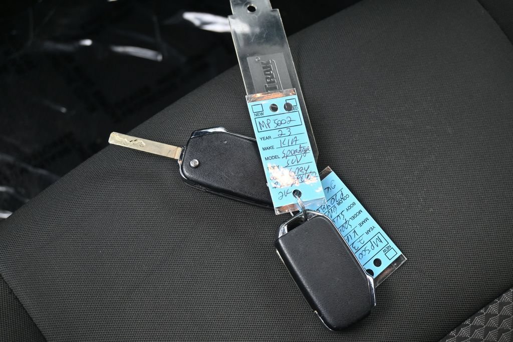 Used 2023 Kia Sportage LX AWD/4WD image 19