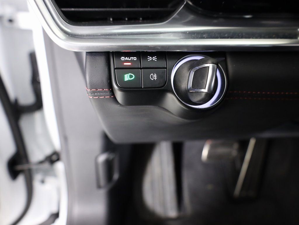 Used 2023 Porsche Panamera 4S image 28