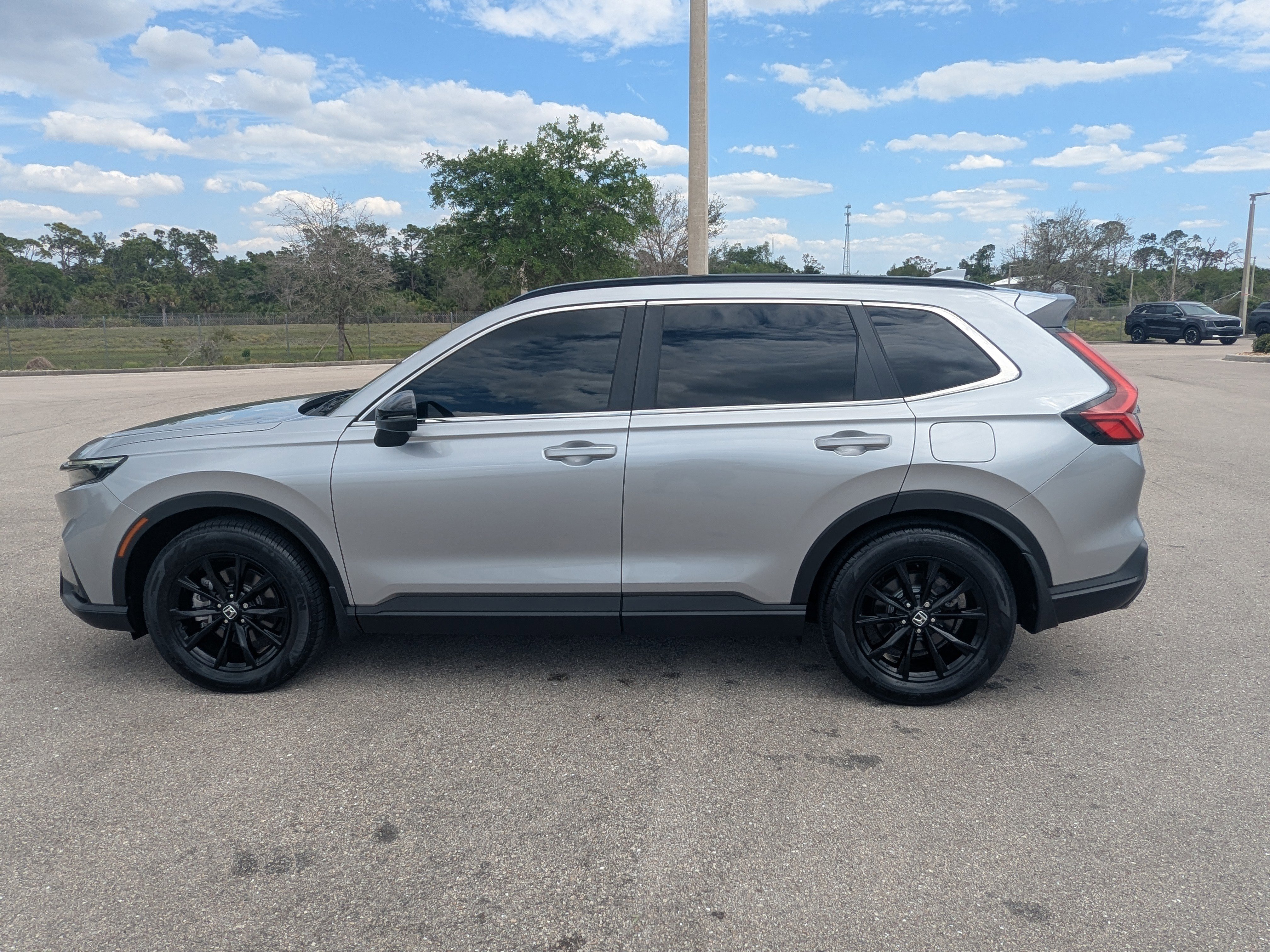 Used 2024 Honda CR-V Sport-L image 8