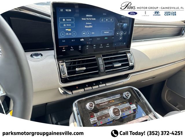 New 2024 Lincoln Navigator L Reserve AWD/4WD image 21
