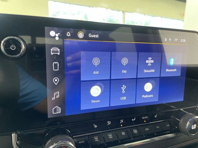 Used 2023 Chevrolet Colorado Z71 w/ Z71 Convenience Package 2 image 16