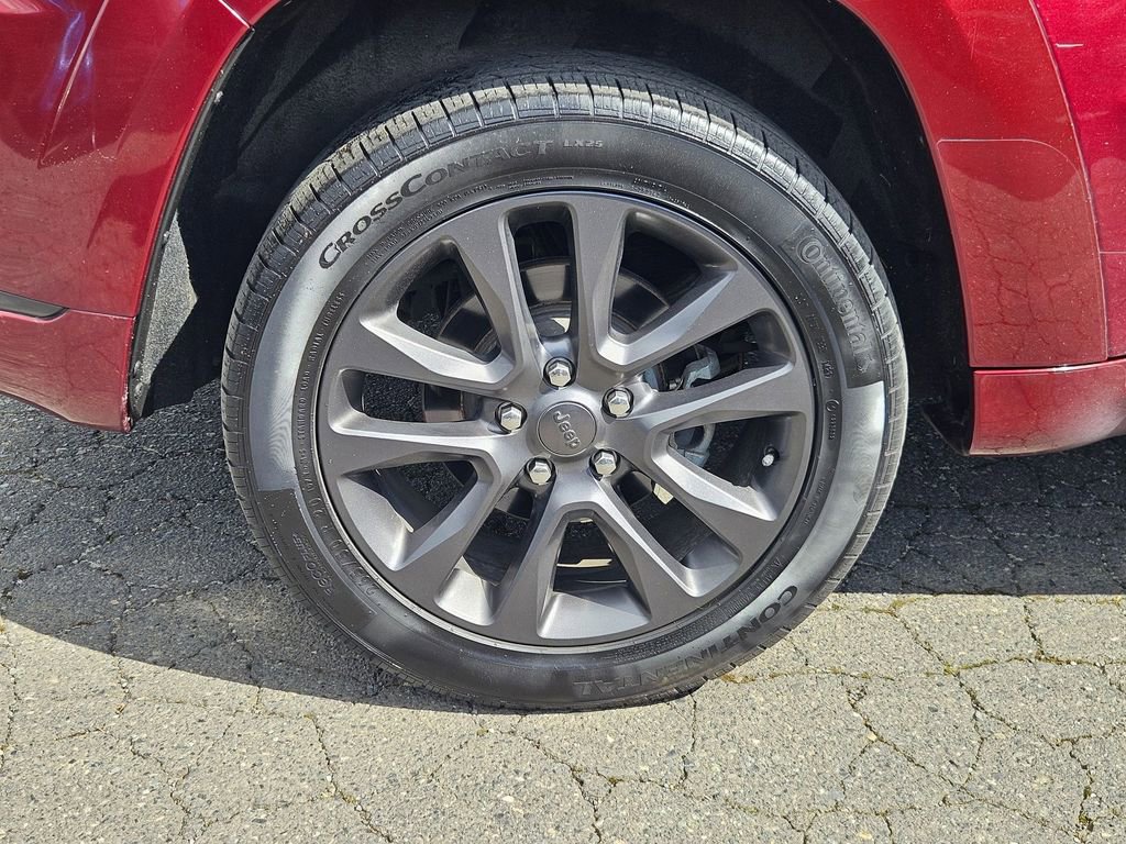 Used 2019 Jeep Grand Cherokee High Altitude AWD/4WD image 9