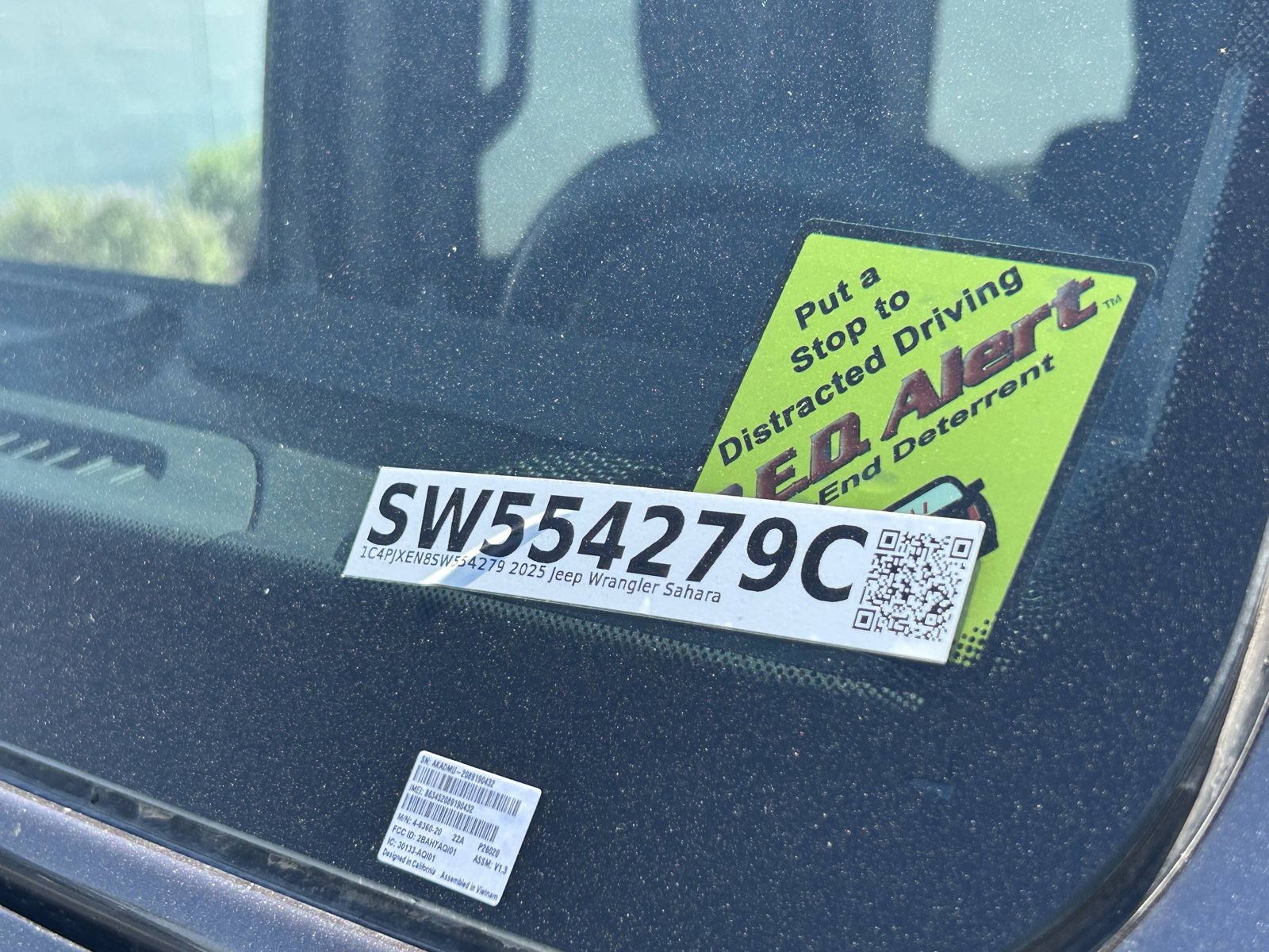 Used 2025 Jeep Wrangler Unlimited Sahara AWD/4WD image 33